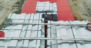 无锡 芝麻白仿形加直形路沿石出货日常