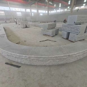 无锡 芝麻白异形坐凳，自然面光面弧形加工