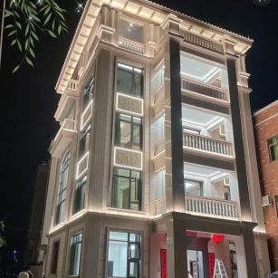 无锡 芝麻白花岗岩别墅外墙夜间效果