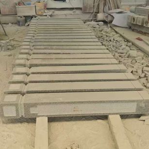 无锡 芝麻白异形加工雕刻-栏杆大柱，方柱