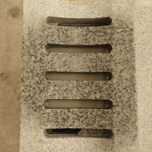 无锡 芝麻白拉丝面花岗岩U型开槽排水槽