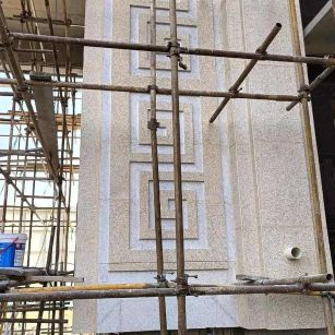 无锡 黄金麻花岗岩别墅外墙干挂回纹造型效果