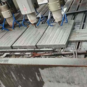 无锡 芝麻白花岗岩荔枝面盲道雕刻