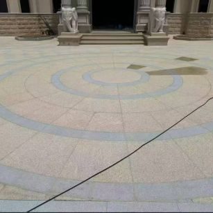 无锡 黄金麻芝麻灰花岗岩石材地铺拼接效果