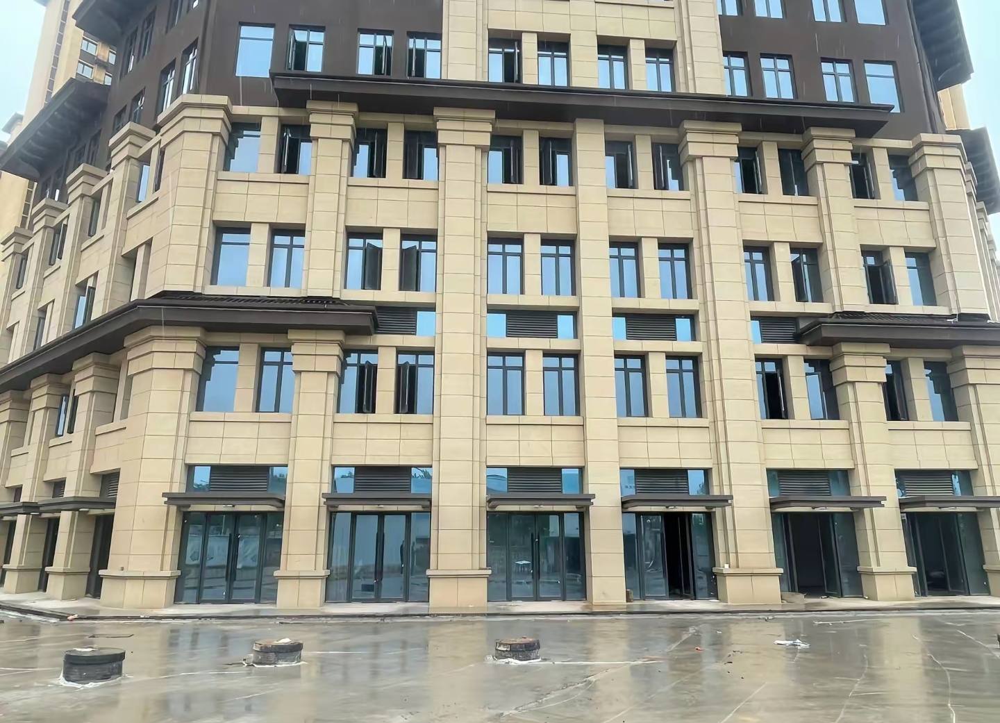 无锡 黄金麻花岗岩荔枝面小区外墙干挂