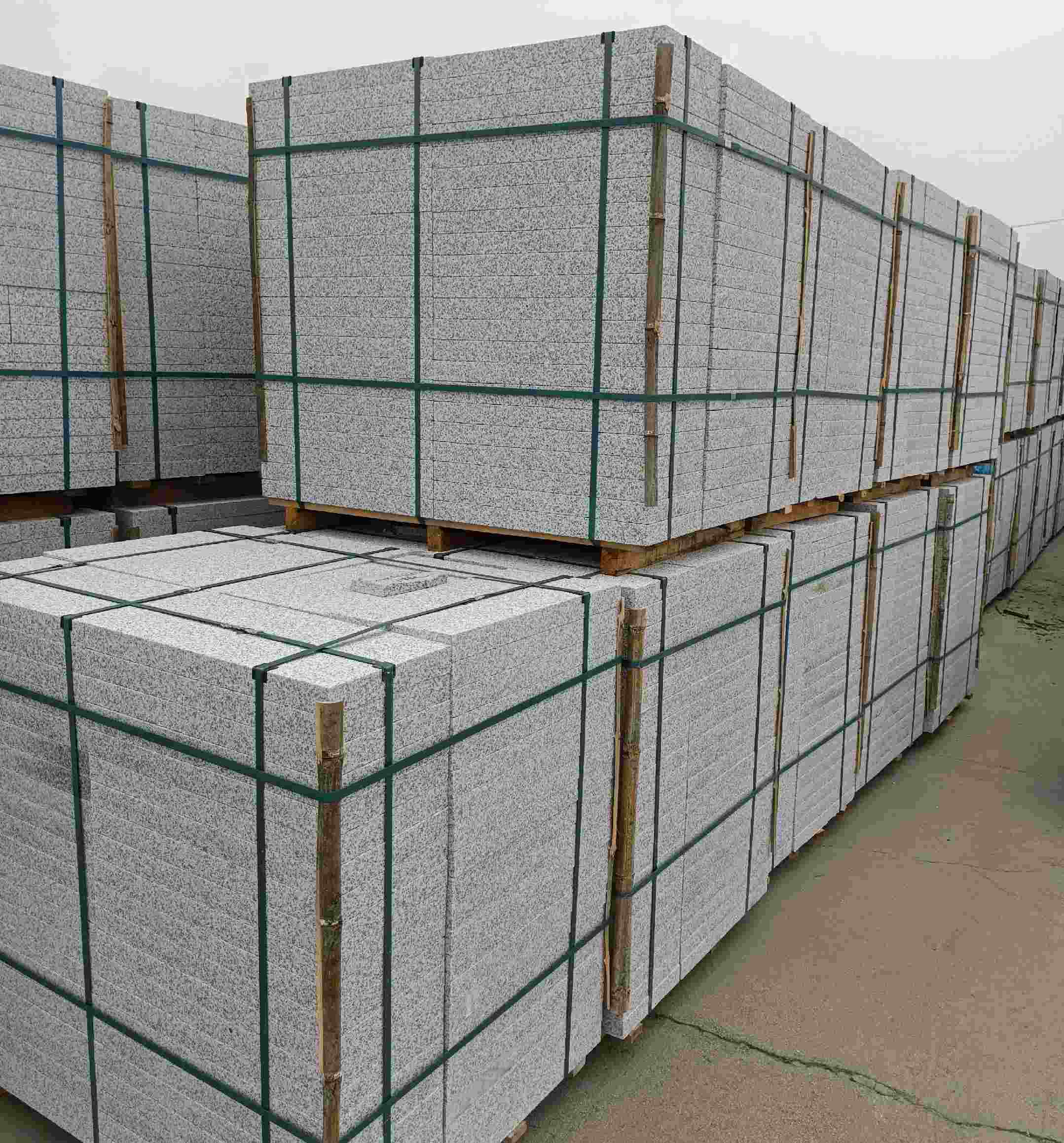 无锡 白麻花岗岩石材荔枝面地铺石（300*600*50）