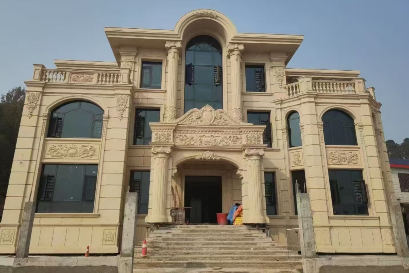 无锡 黄金麻花岗岩别墅外墙干挂