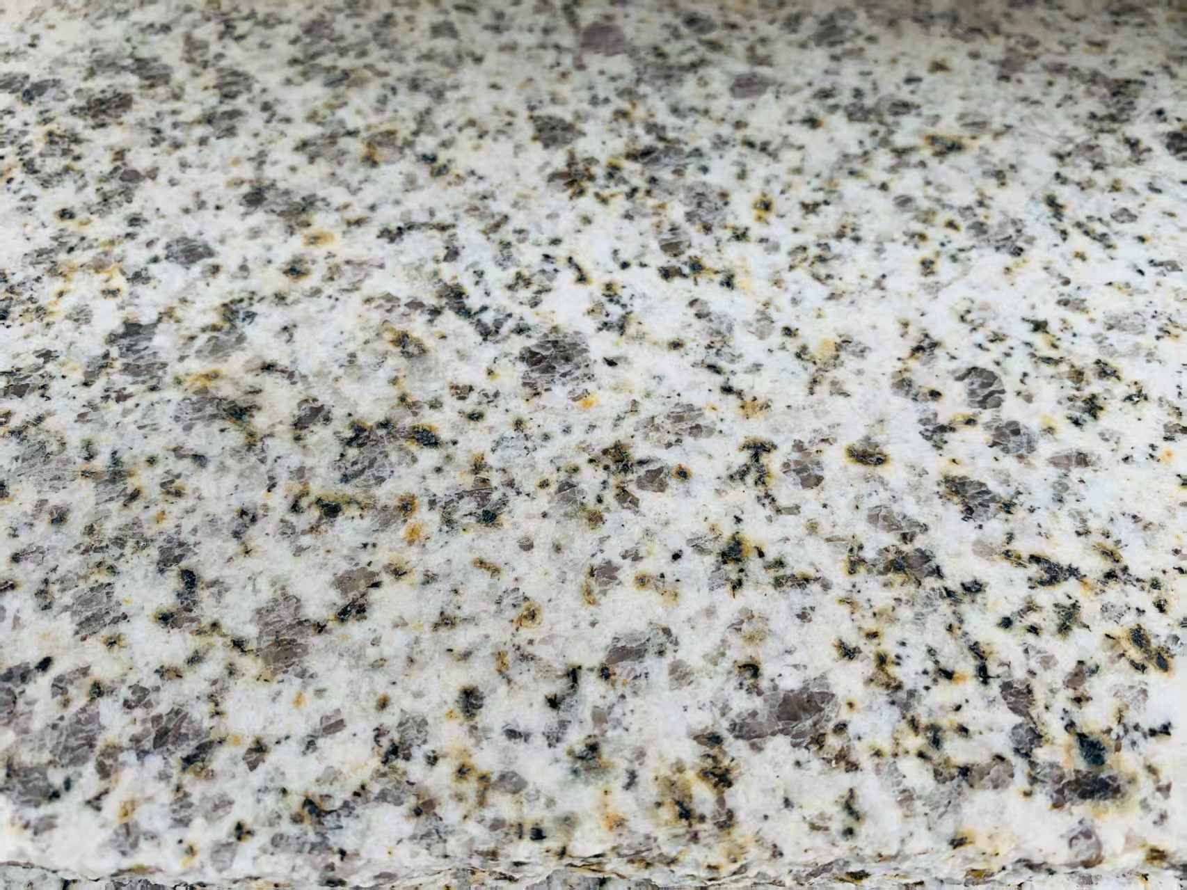 无锡 黄金麻花岗岩石材浅黄光面