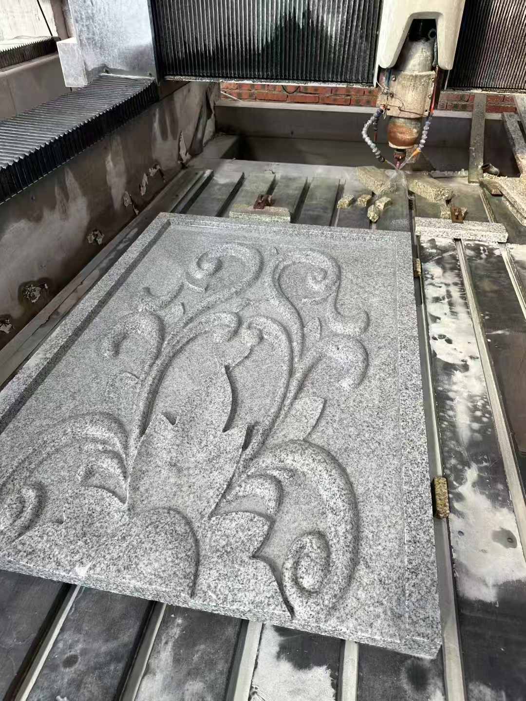 无锡 白麻别墅干挂雕花板