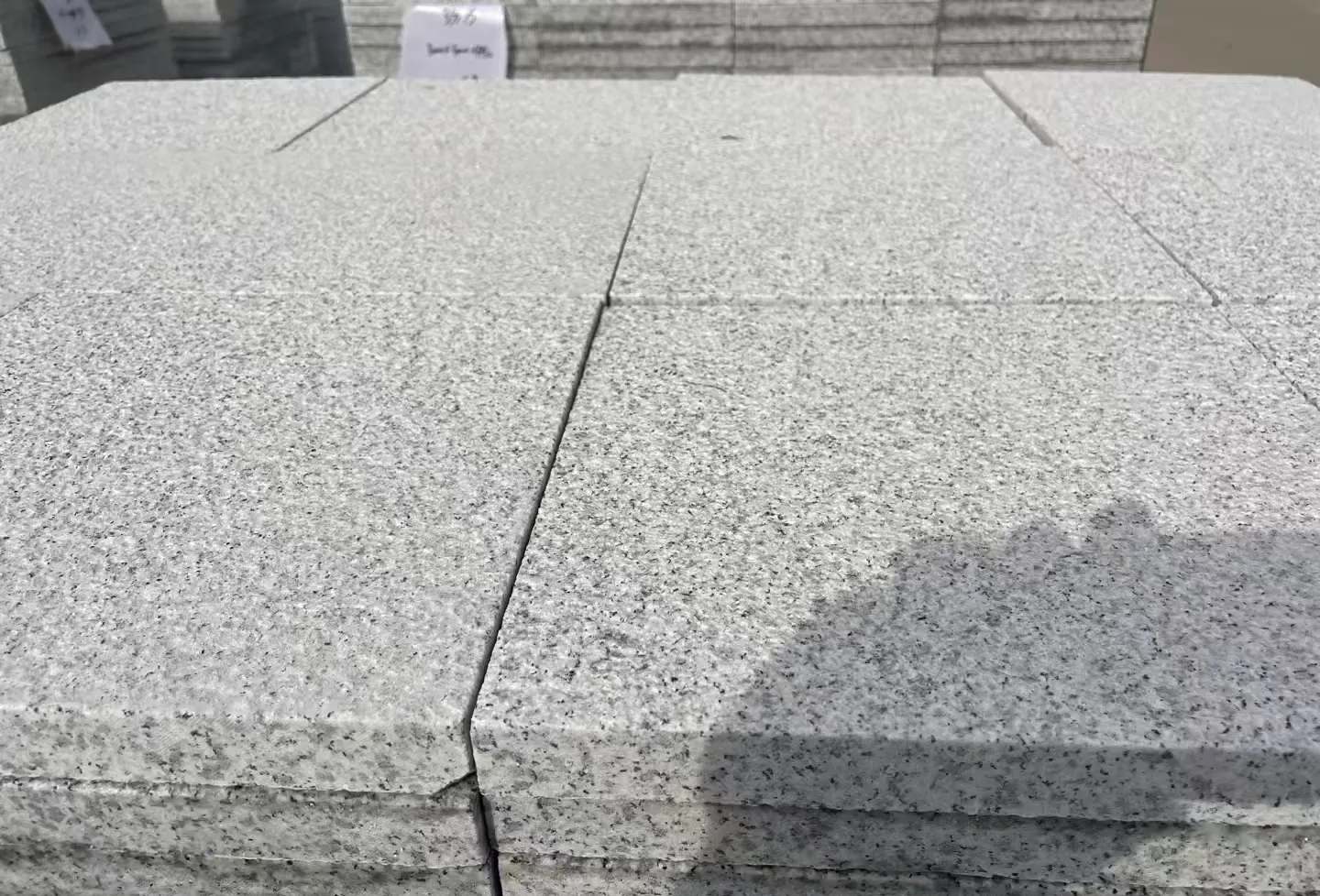 无锡 白麻花岗岩石材推荐 荔枝面地铺石