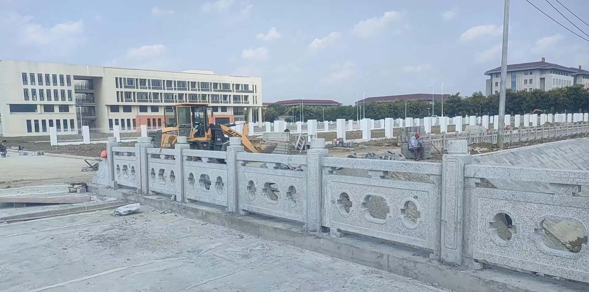 无锡 白麻花岗岩荔枝面河道栏杆