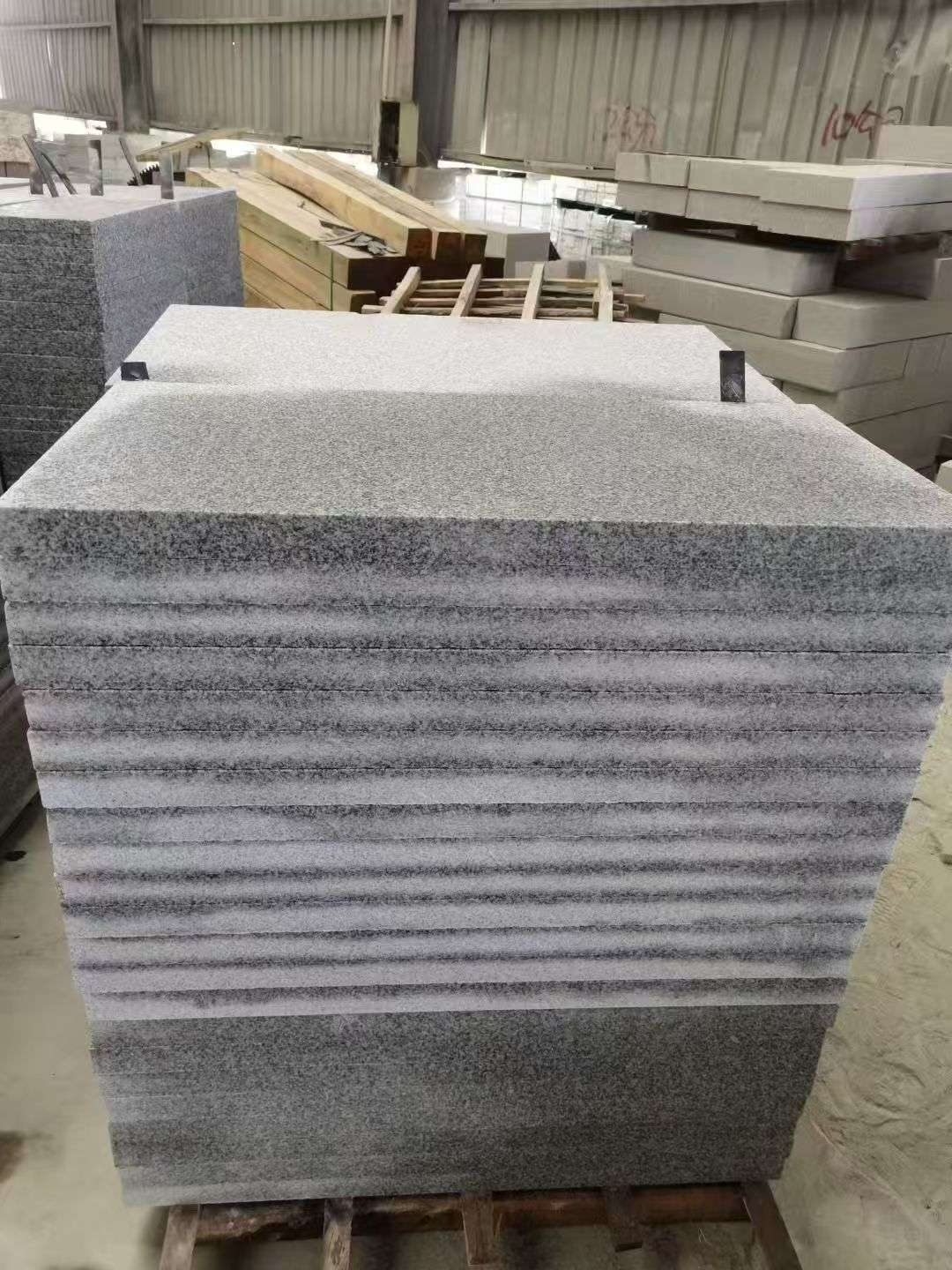 无锡 芝麻白5公分火烧地铺成品，900*400，规格可定制